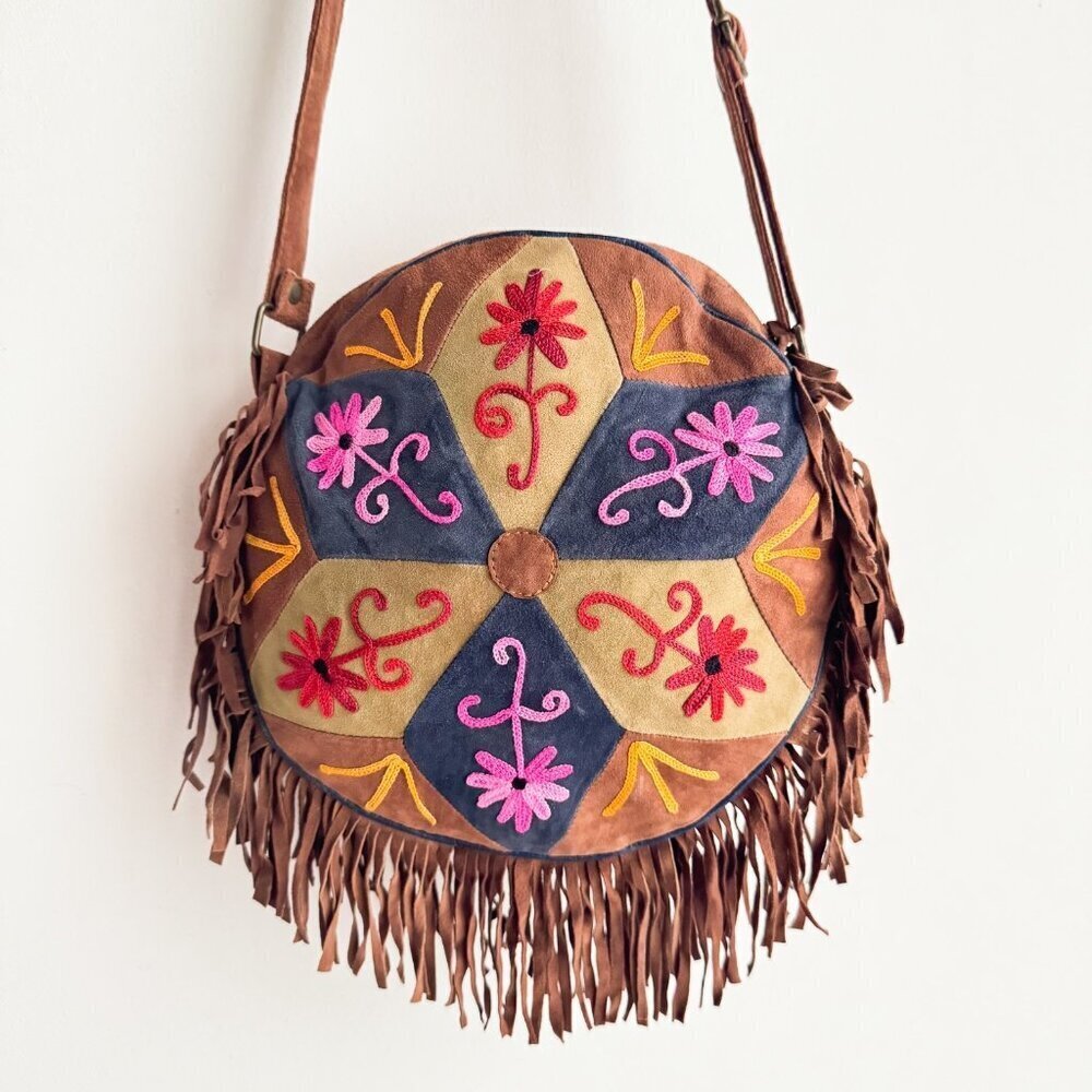 Vintage Patchwork Deerskin Round Crossbody w fringe - Picture 3 of 9